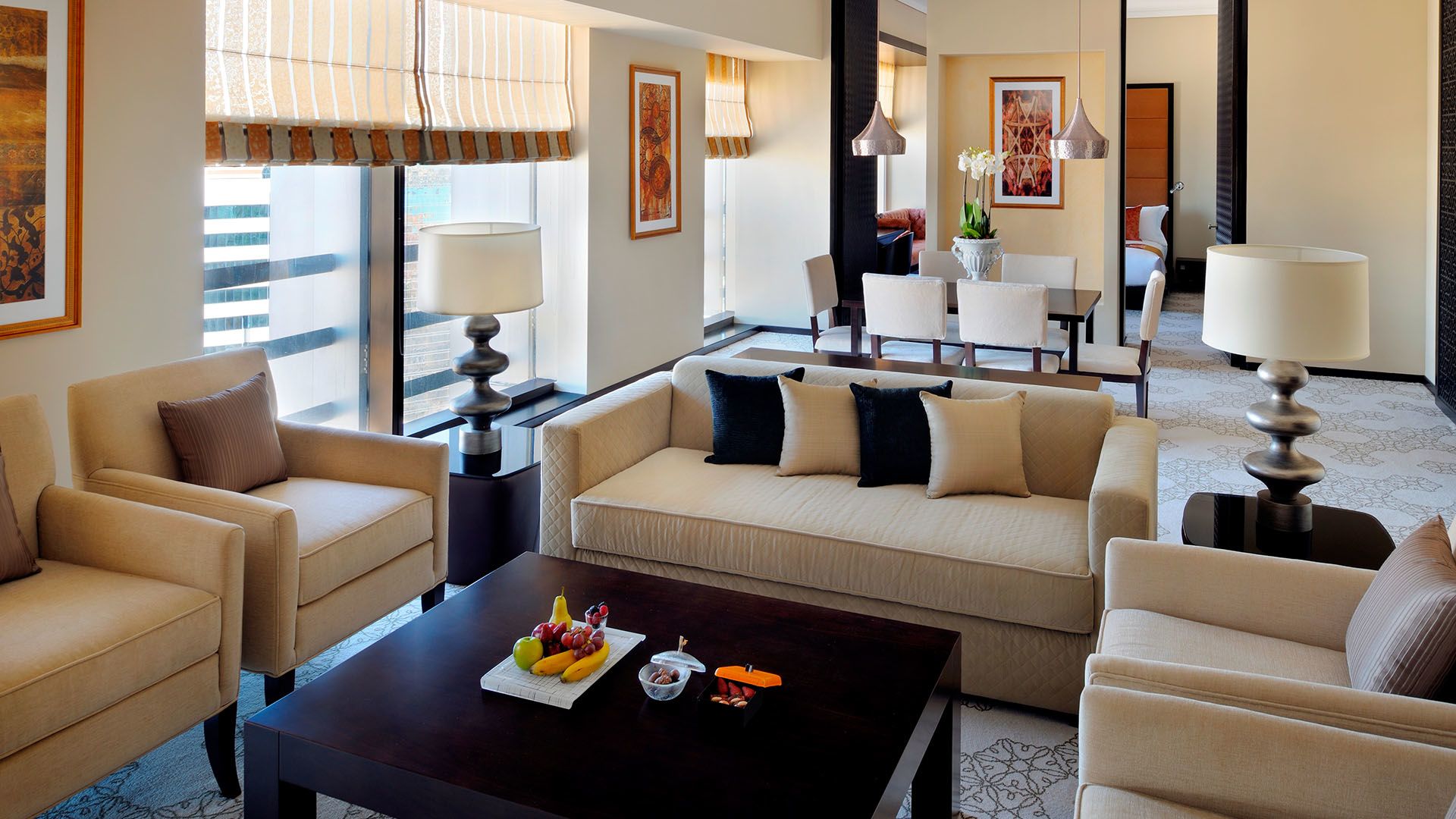 Southern Sun Abu Dhabi precednički apartman.jpg