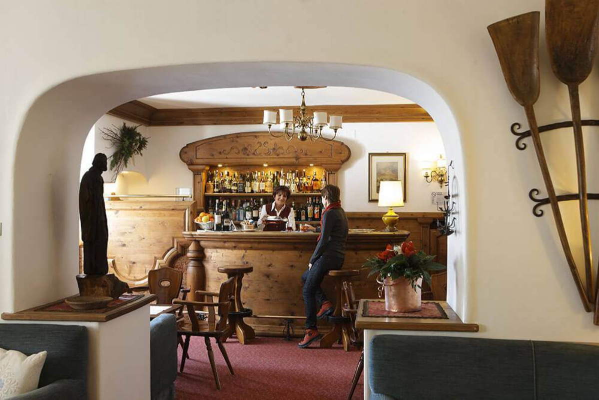 Hotel Menardi bar