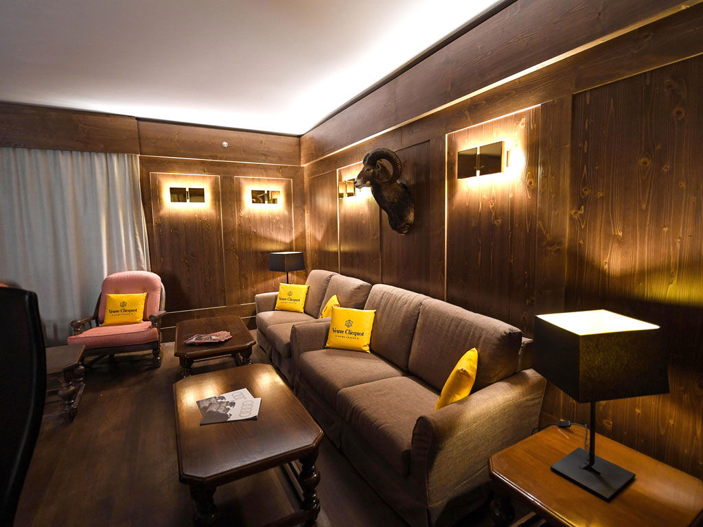 Hotel De La Poste  cigar soba