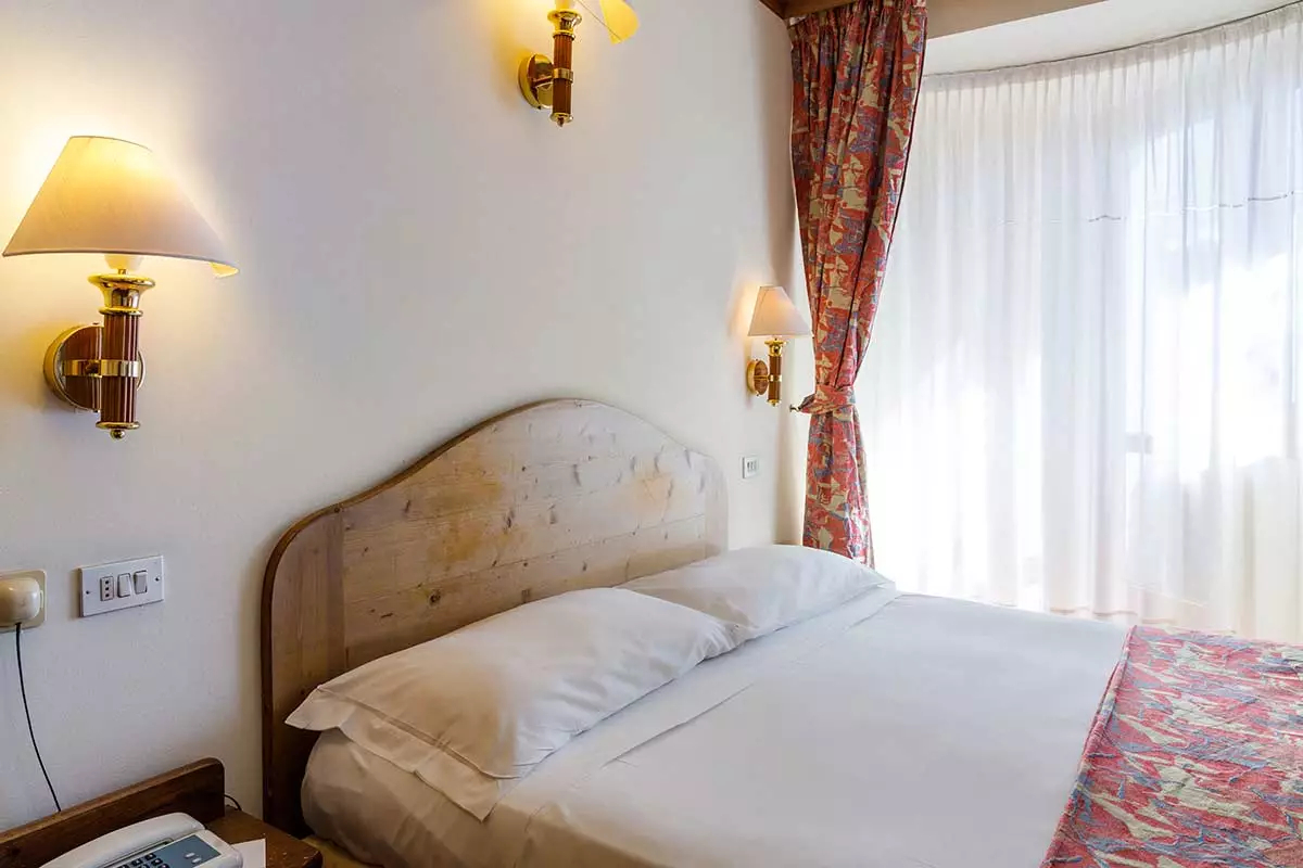 Hotel Alaska Cortina dvokrevetna spavaća soba