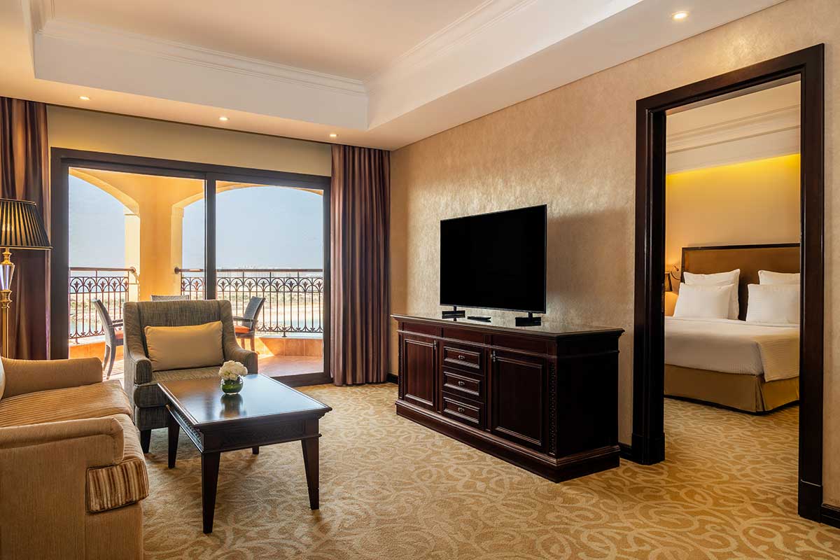 Pullman Resort Al Marjan Island Hotel jednosoban apartman.jpg