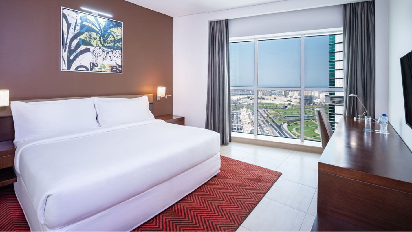 Four Points by Sheraton Sharjah executive soba.jpg
