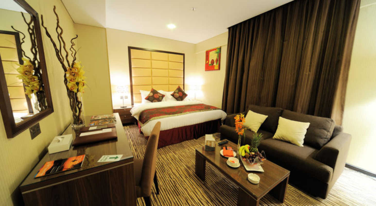 AlHamra Hotel dvokrevetna king soba.jpg