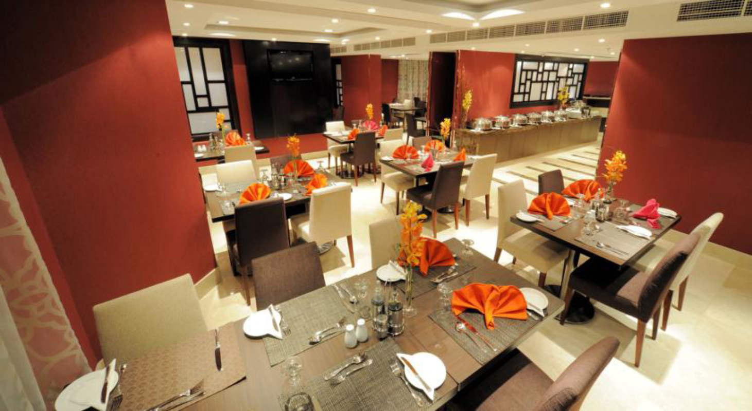 AlHamra Hotel restoran.jpg