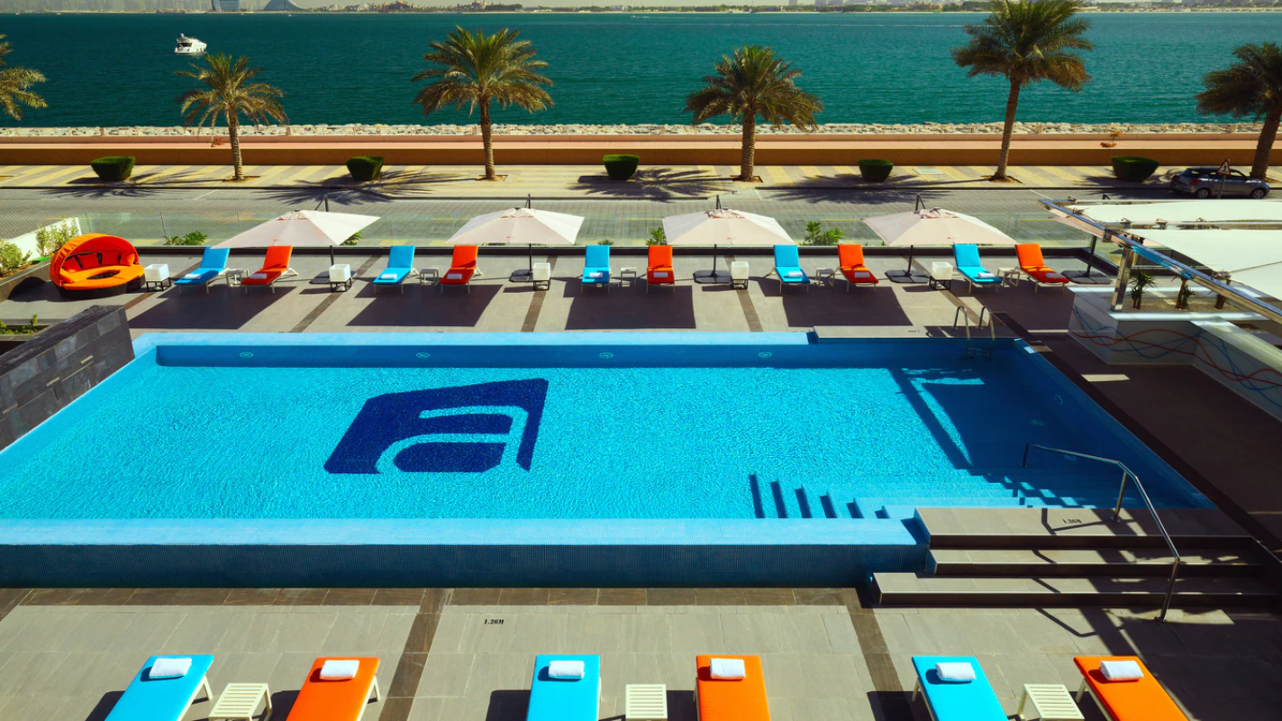 Aloft Palm Jumeirah Aloft bazen.jpg