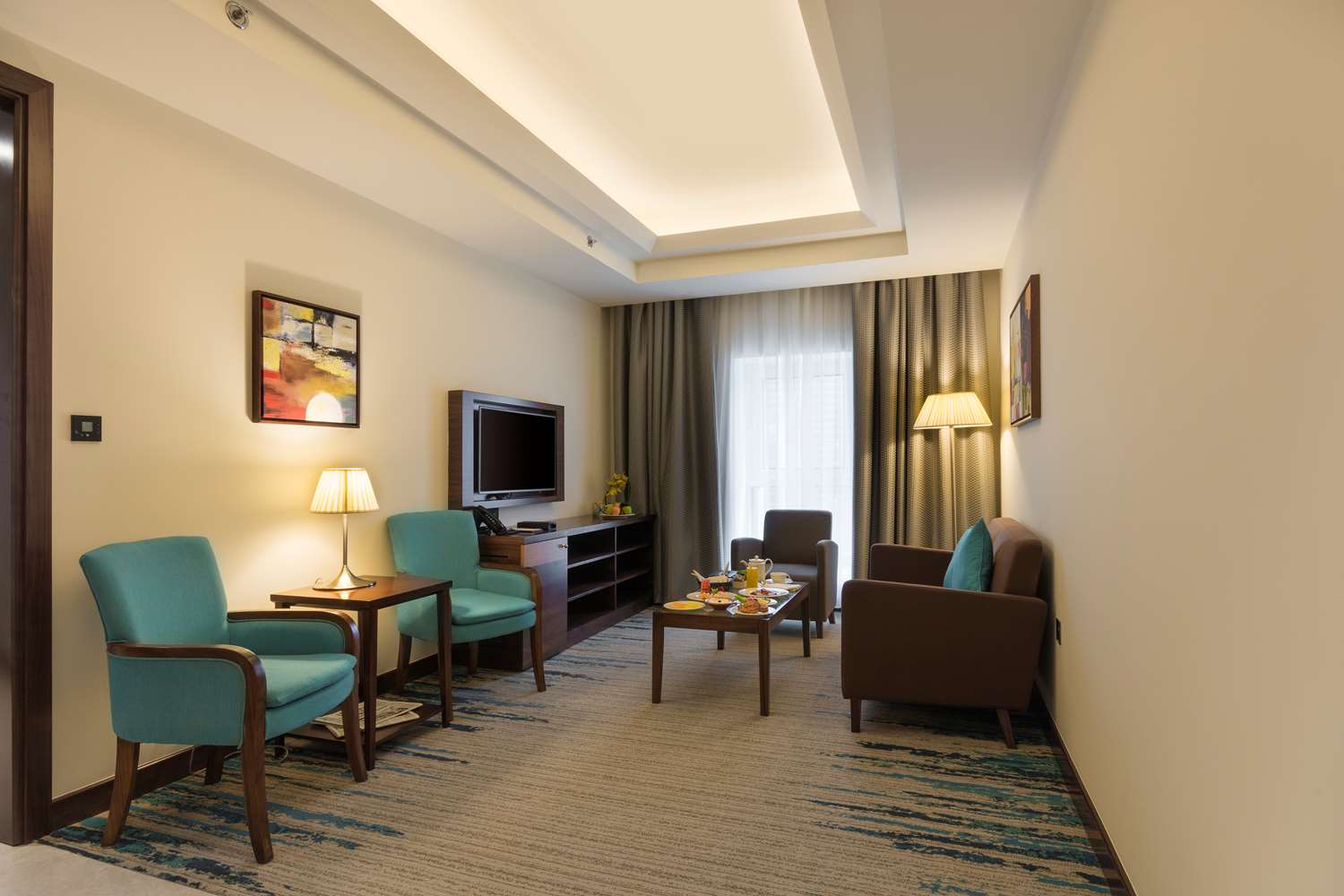 Golden Tulip Media Hotel executive apartman izgled.jpg
