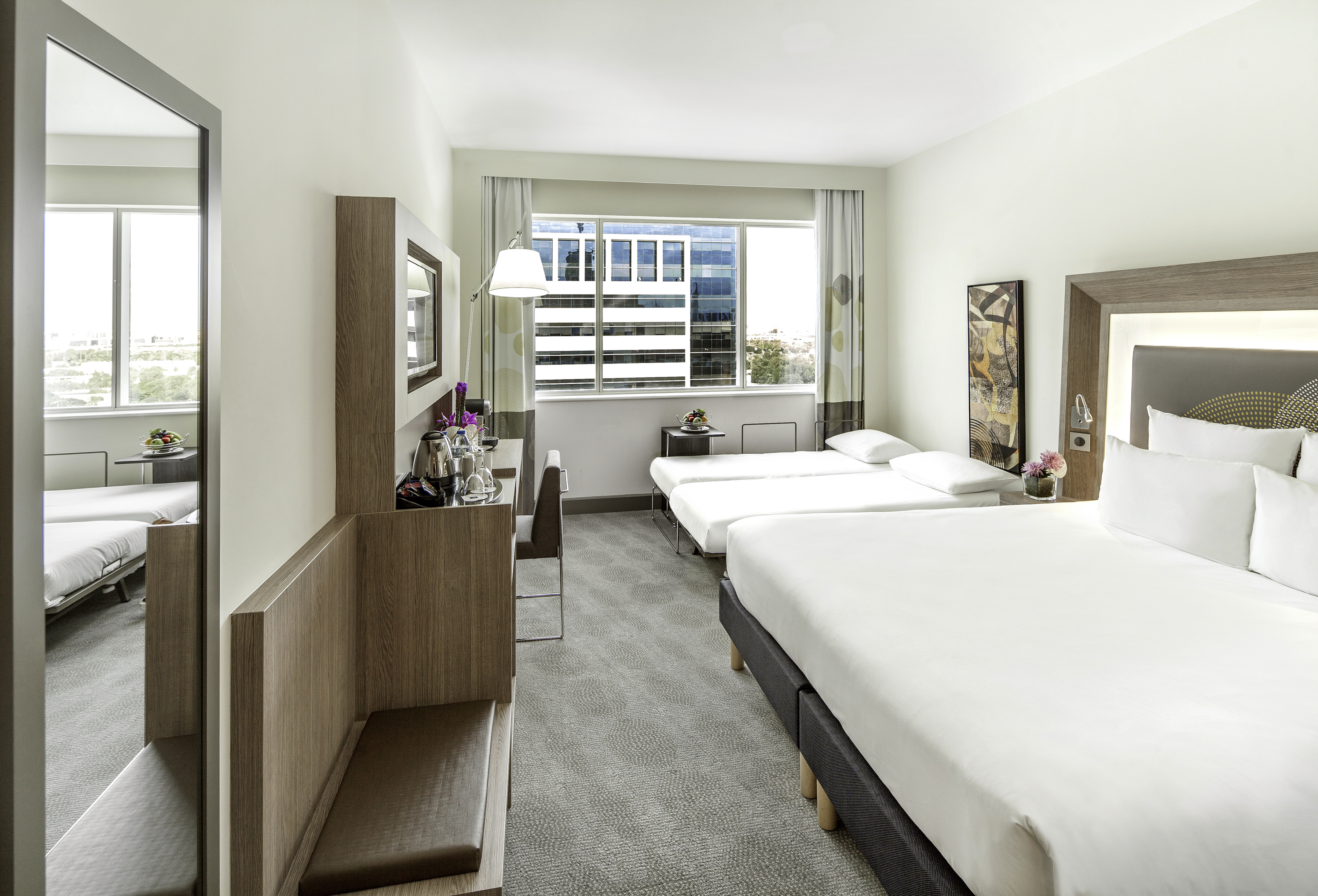 Novotel World Trade Centre Dubai porodična soba.jpg