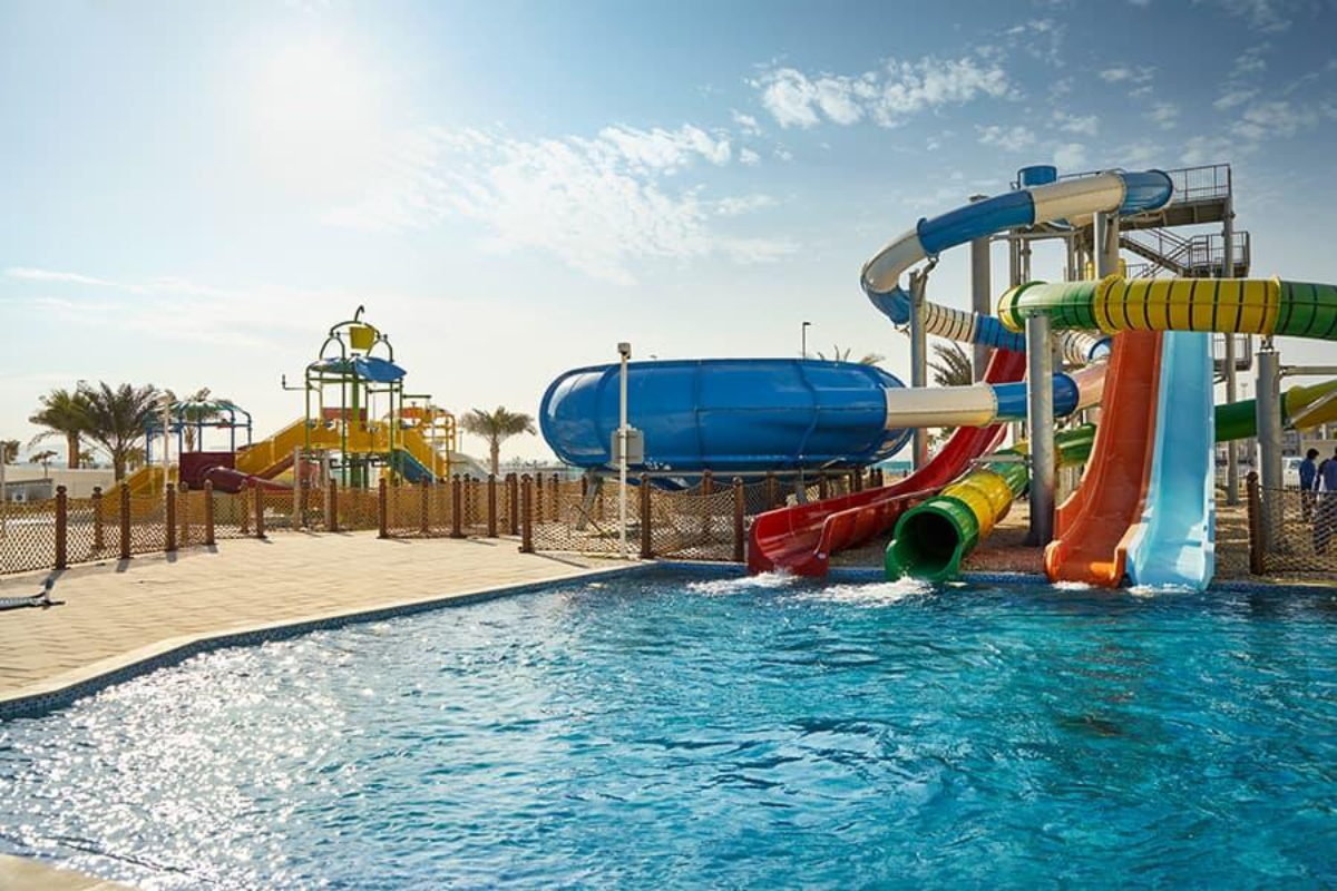 Riu Dubai aqua park.jpg