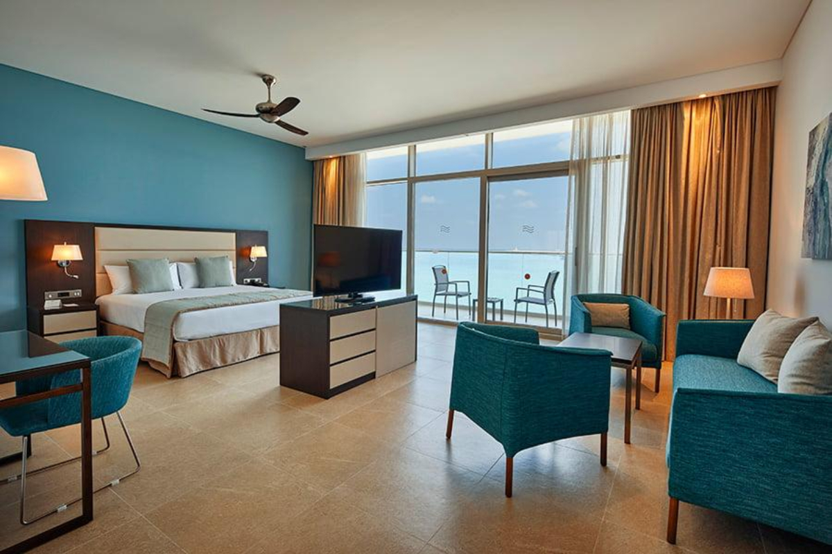 Riu Dubai junior suite.jpg