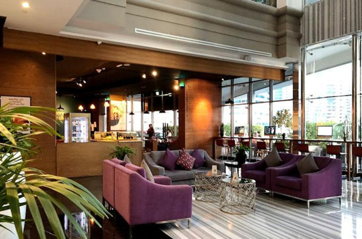 Signature 1 Hotel Tecom lobi.jpg