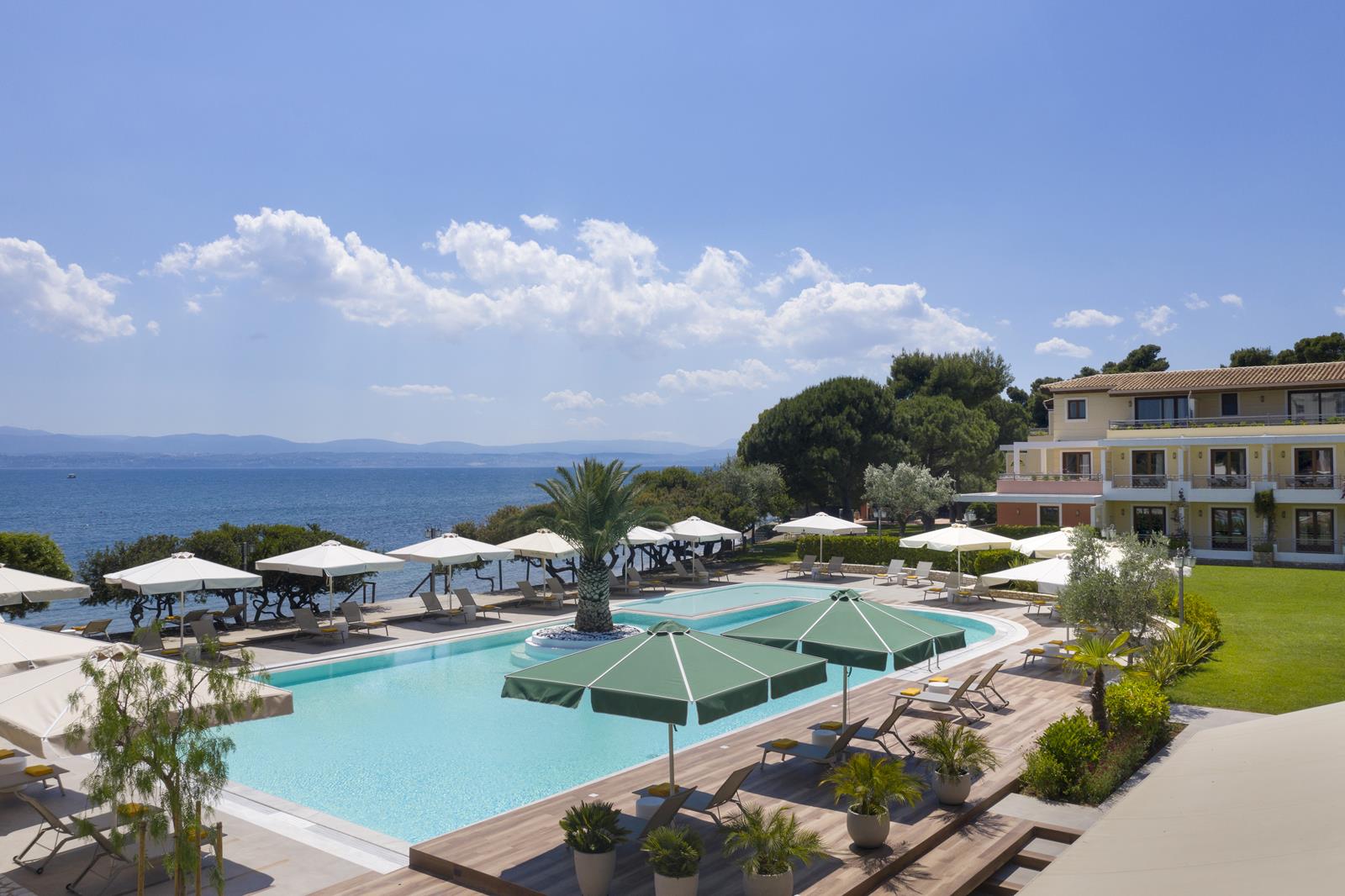 Hotel Negroponte Resort pool .jpg