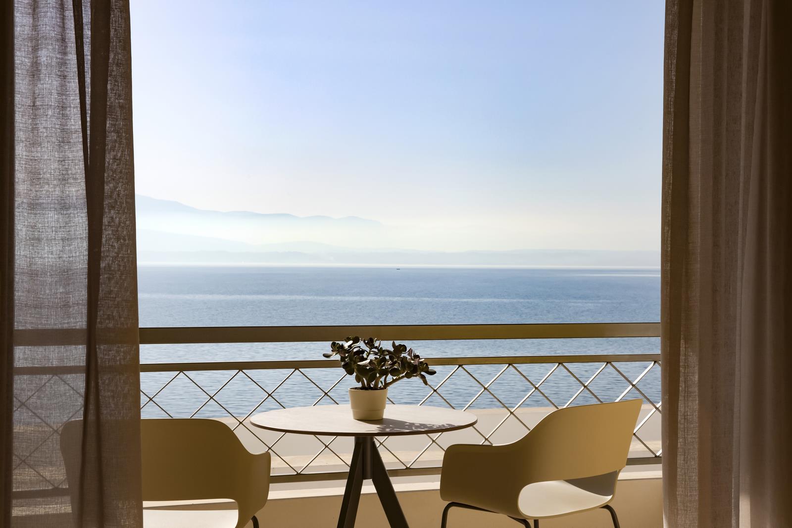 Hotel Negroponte Resort sea view room.jpg