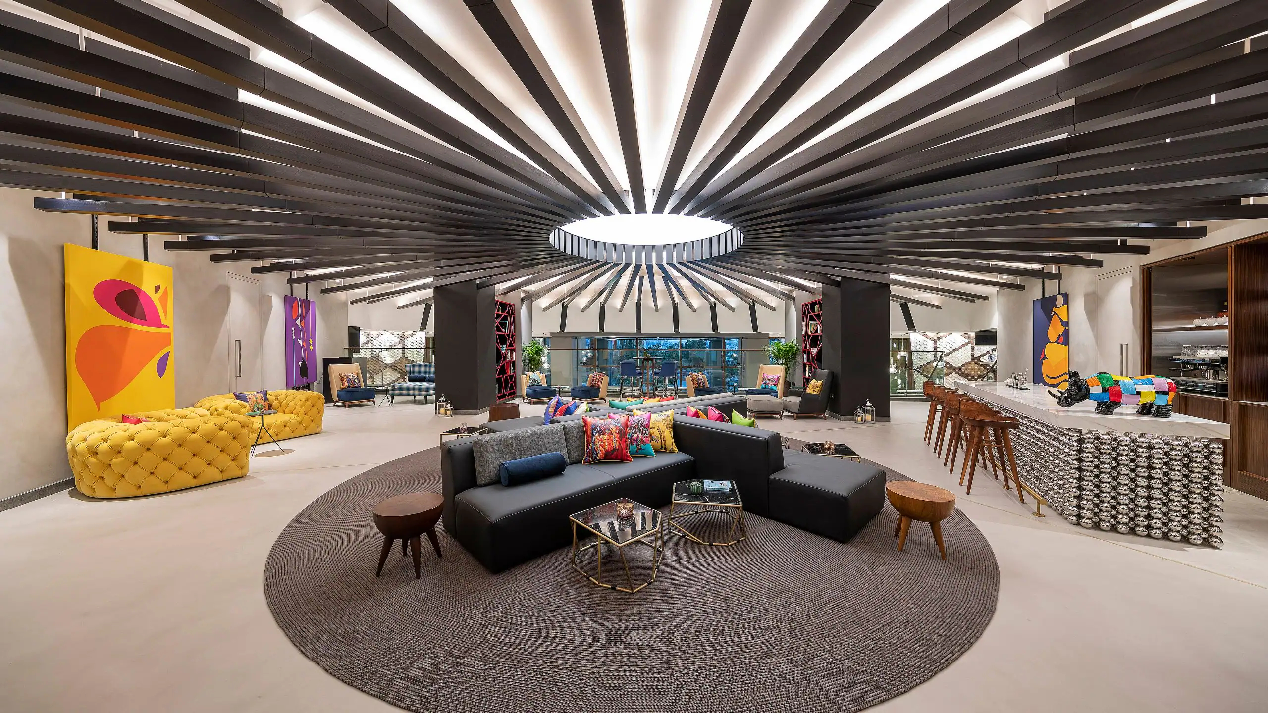 Andaz Dubai The Palm lobi.jpg