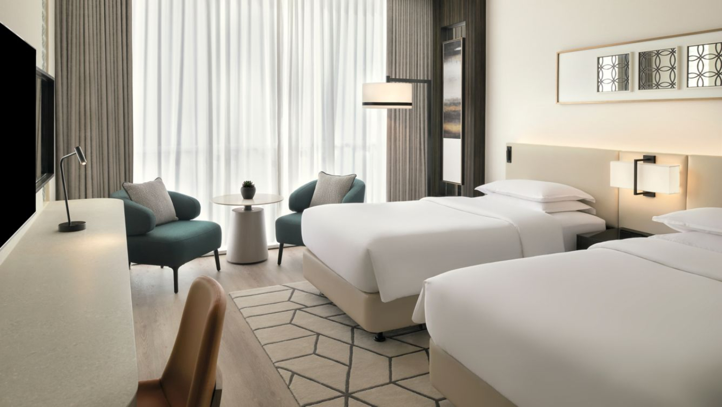 Sheraton Grand Hotel deluxe soba.jpg
