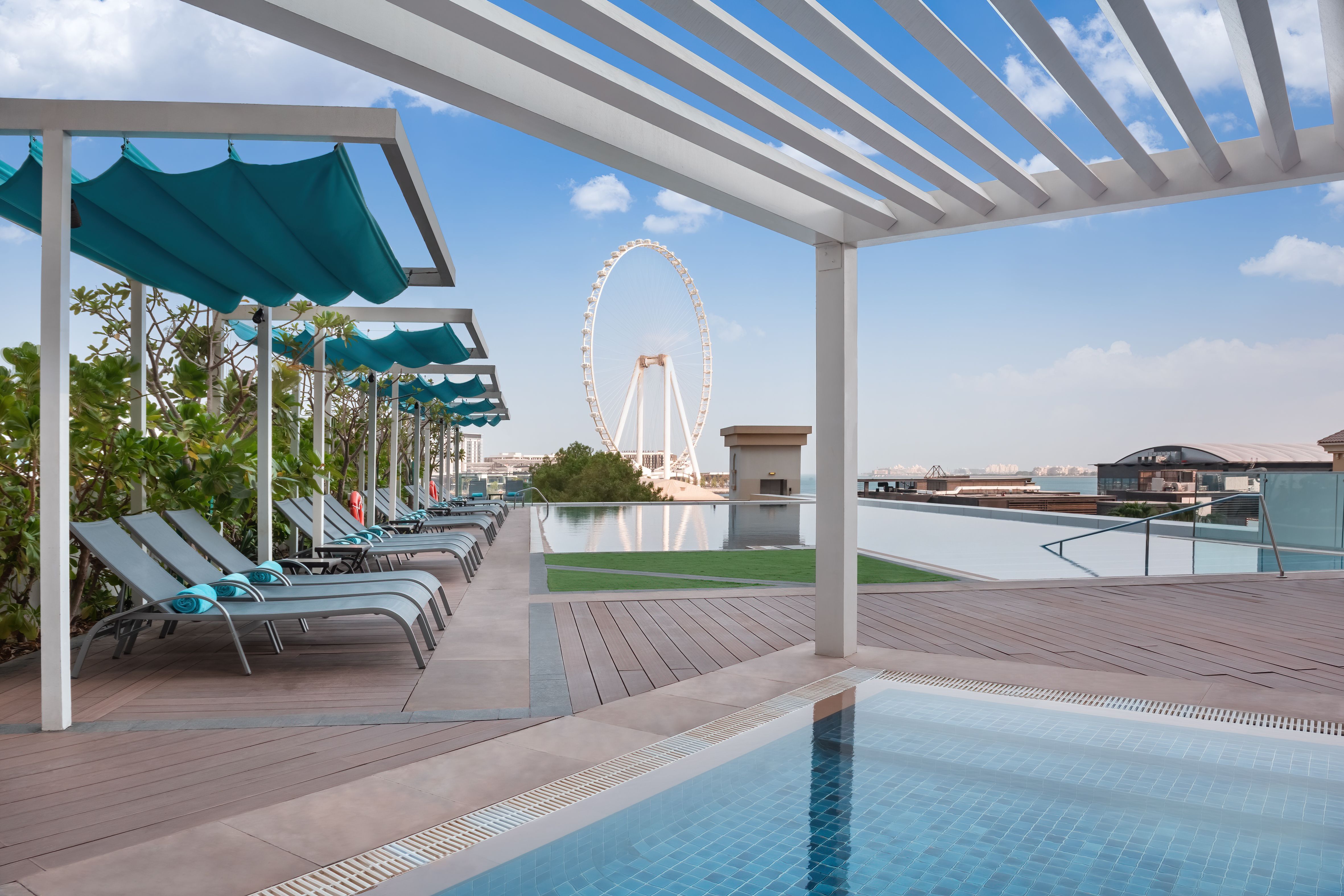 Hotel JA Ocean View izgled bazena.jpeg