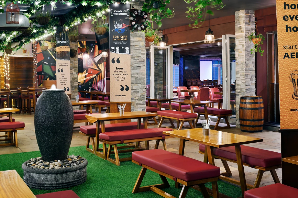 Movenpick Jumeirah Lake Towers Hotel restoran.jpg