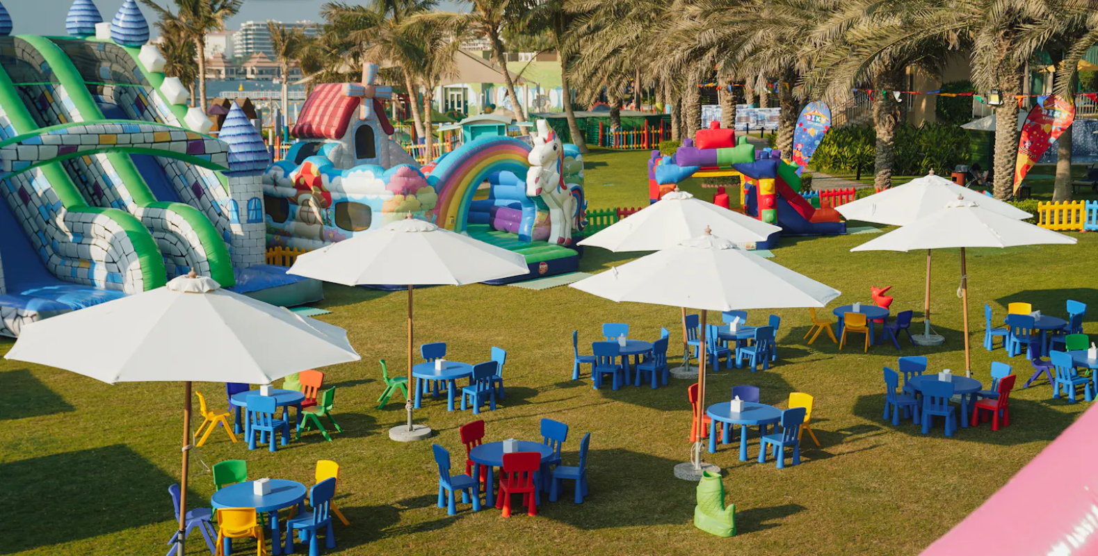 Rixos The Palm Hotel & Suites dečiji klub.jpg