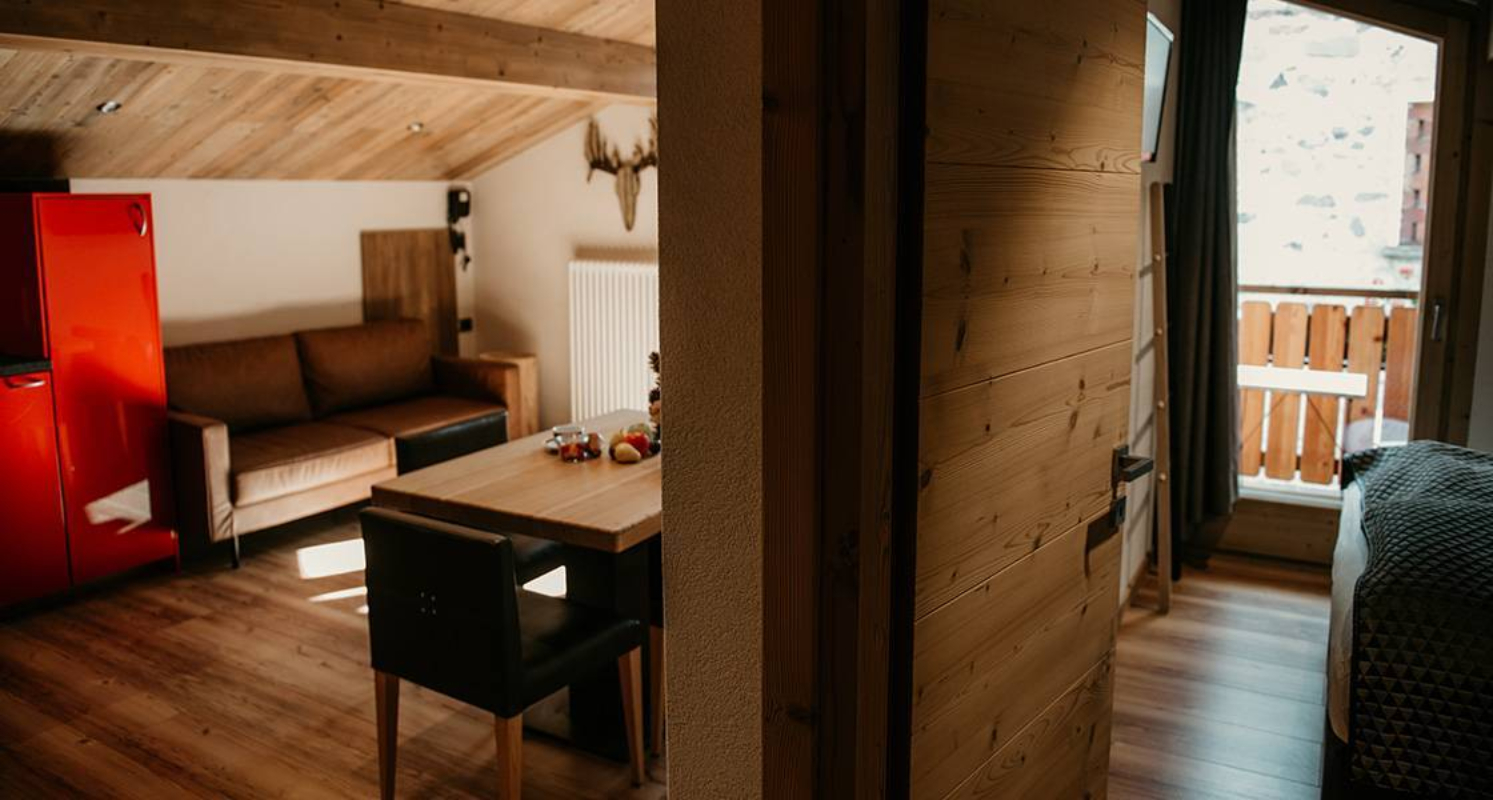 Alpen Hotel Chalet apartman 5
