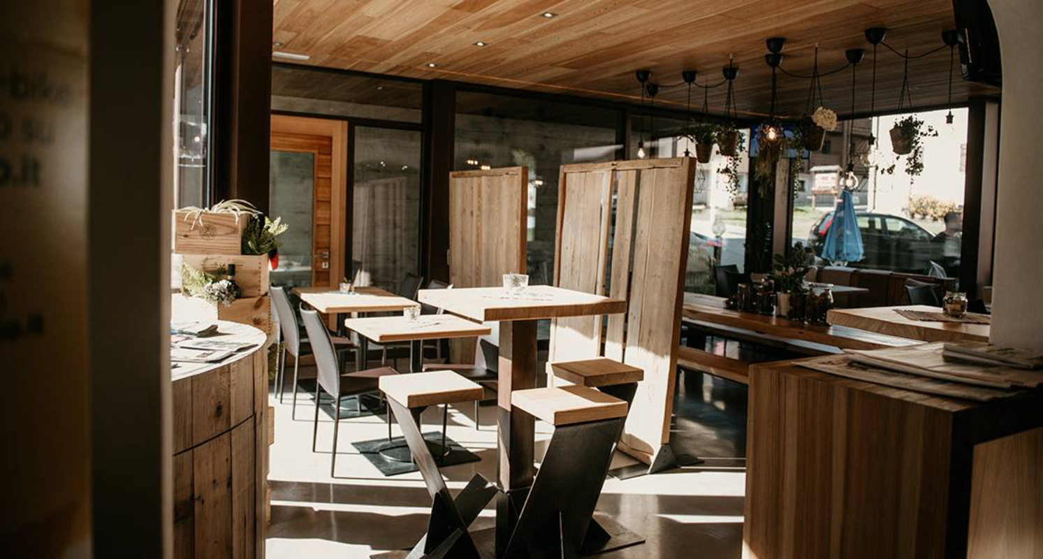 Alpen Hotel Chalet bar