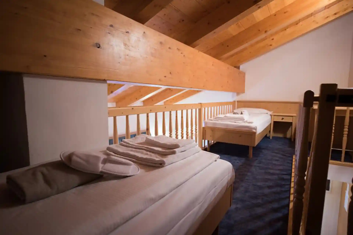 Hotel Interalpen spavaća spba u podkrovlju