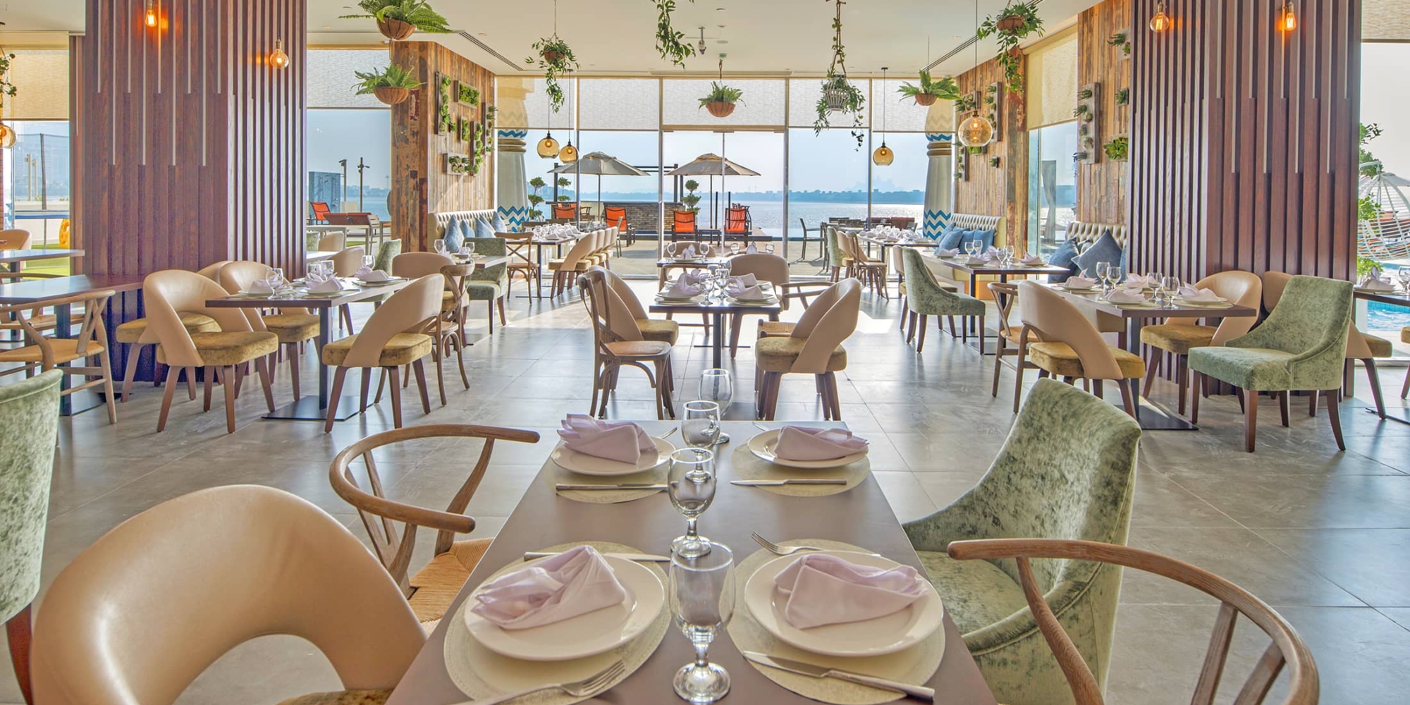 Royal Central Hotel & Resort The Palm restoran.jpg
