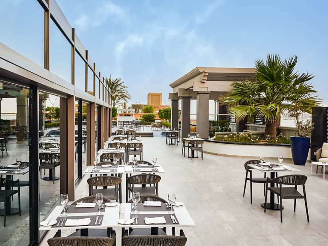 Sofitel Dubai Jumeirah Beach jedan od restorana.jpg