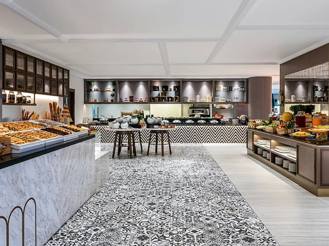 Sofitel Dubai Jumeirah Beach restoran.jpg