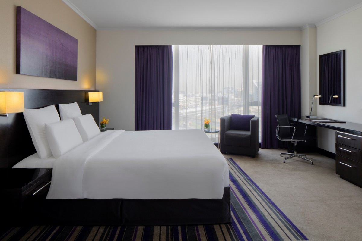 Pullman Dubai Creek City Centre Hotel izgled sobe.jpg