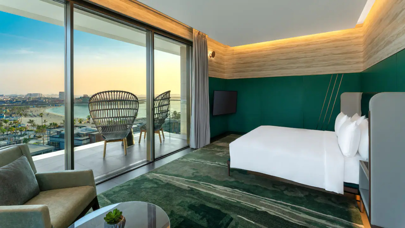 Hyatt Centric Jumeirah Dubai executive apartman 1.jpg