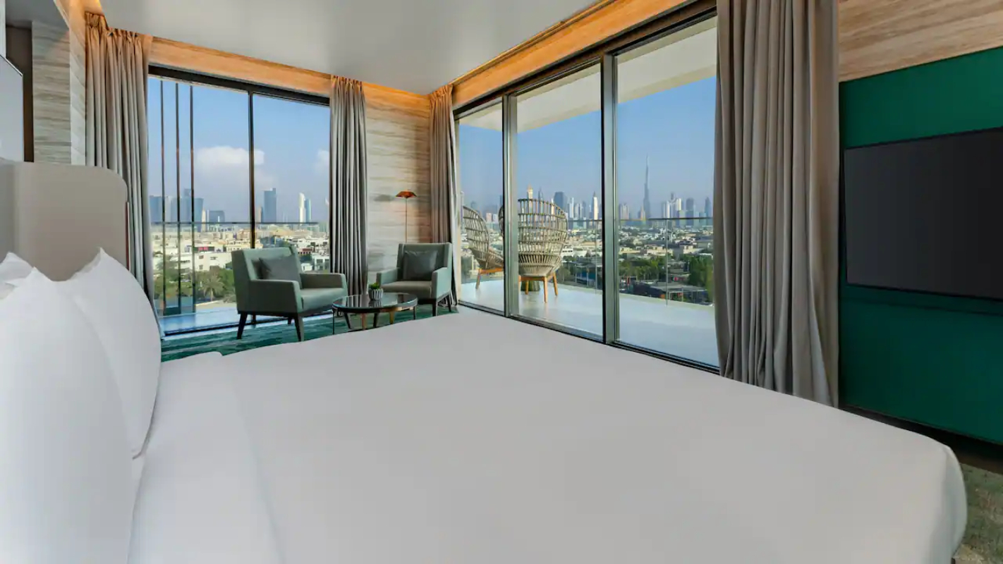 Hyatt Centric Jumeirah Dubai executive apartman.jpg