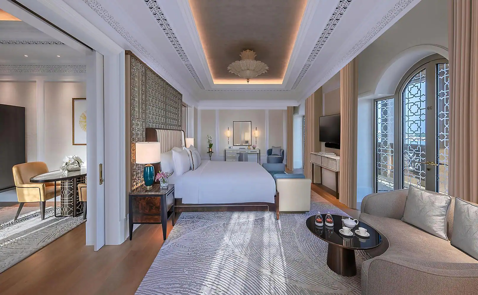 Emirates Palace Mandarin Oriental panoramic suite.jpg