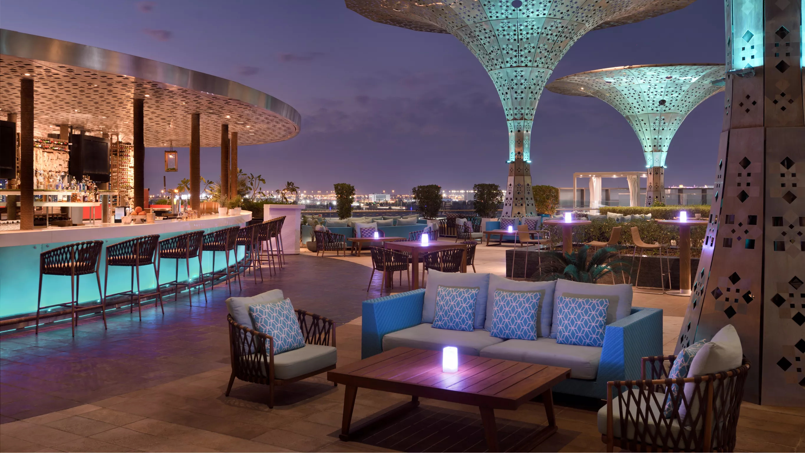 Rosewood Abu Dhabi bar.jpg