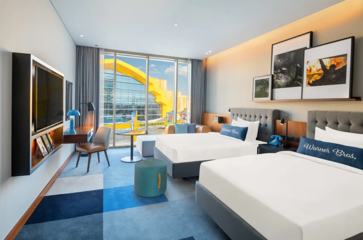 The WB Abu Dhabi, Curio Collection by Hilton Hotel family soba.jpg