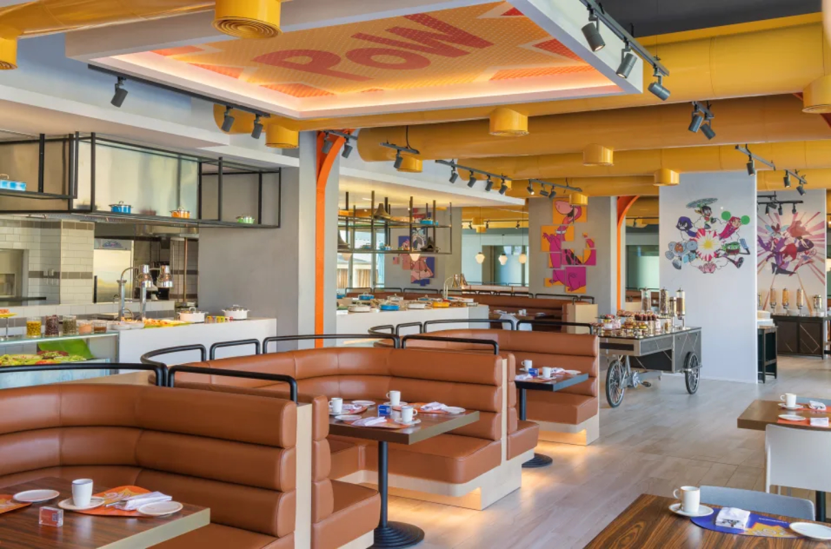 The WB Abu Dhabi, Curio Collection by Hilton Hotel restoran.jpg