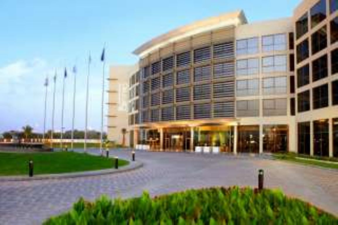 Centro Sharjah-Spoljasnji izgled.jpg