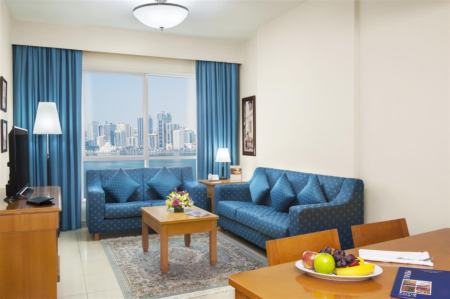 Golden Tulip Sharjah Hotel Apartments-Trosoban suite.jpg