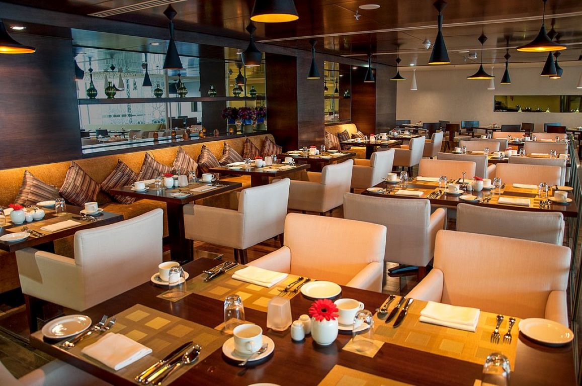 Copthorne Hotel Sharjah-Glavni restoran.jpg