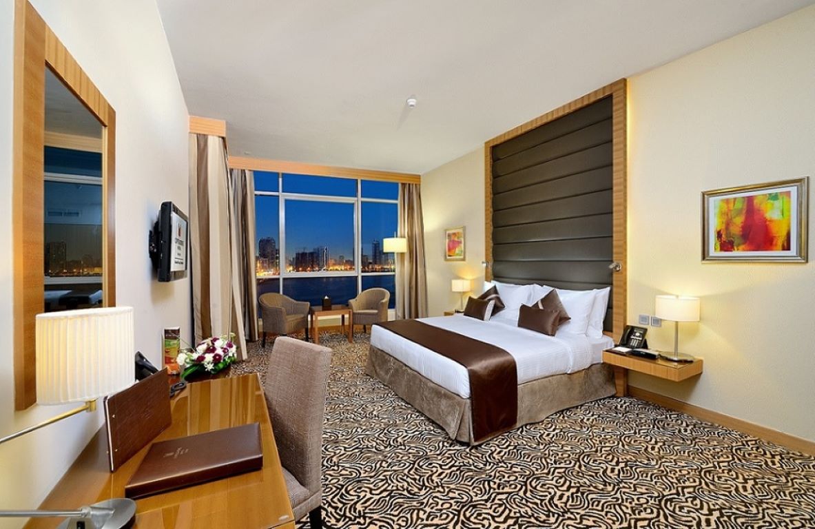 Copthorne Hotel Sharjah-Premium soba.jpg