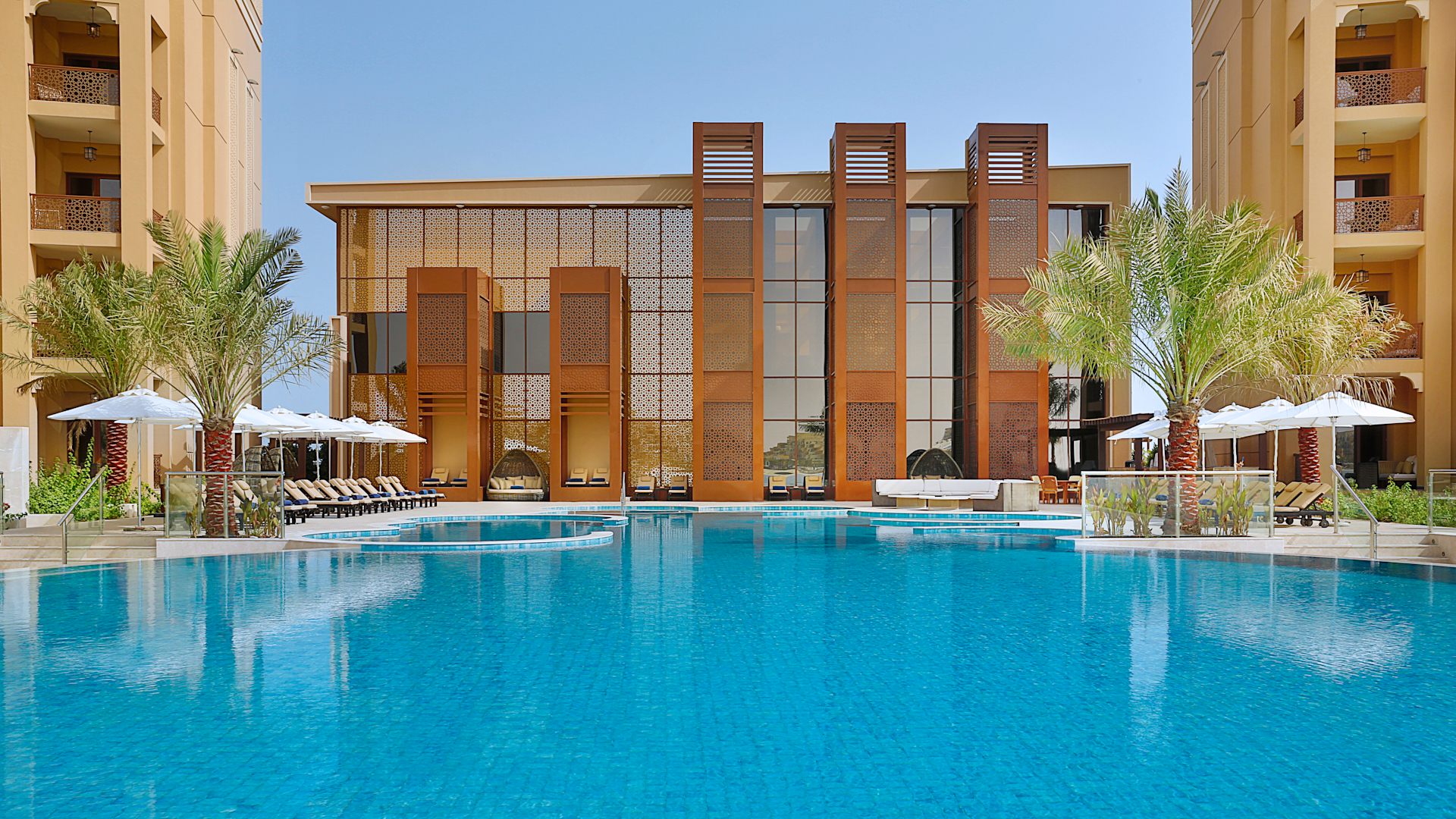 DoubleTree by Hilton Resort & Spa Marjan Island izgled bazena.jpg