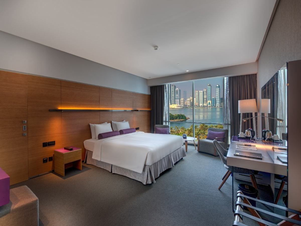 The Act Hotel Sharjah-Premium soba.jpg