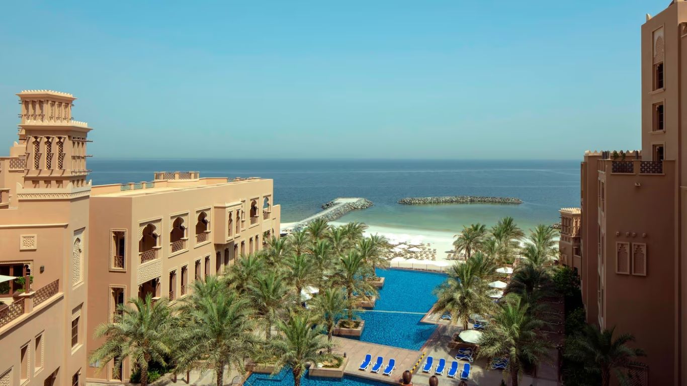 Sheraton Sharjah Beach Resort & Spa-Plaza.jpg