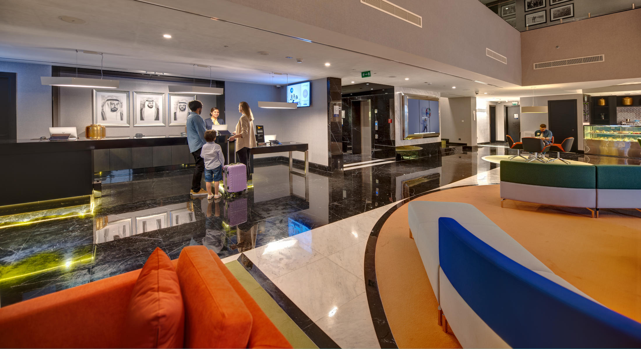 Novotel Sharjah Expo Center-Recepcija.jpg