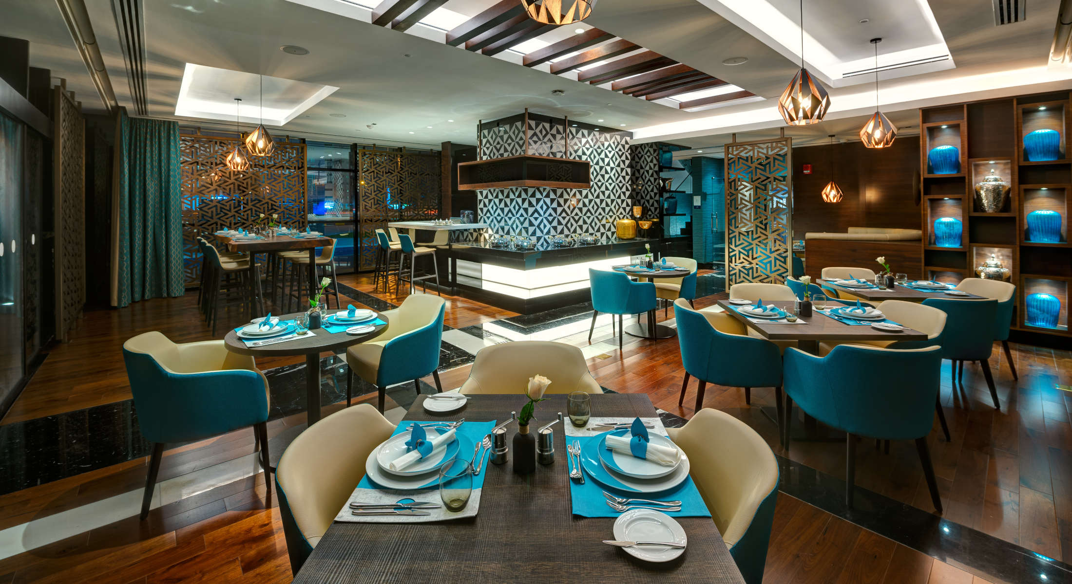 Novotel Sharjah Expo Center-Restoran.jpg