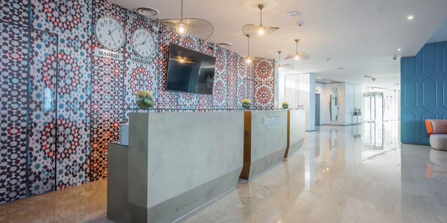 Occidental Sharjah Grand-Recepcija.jpg