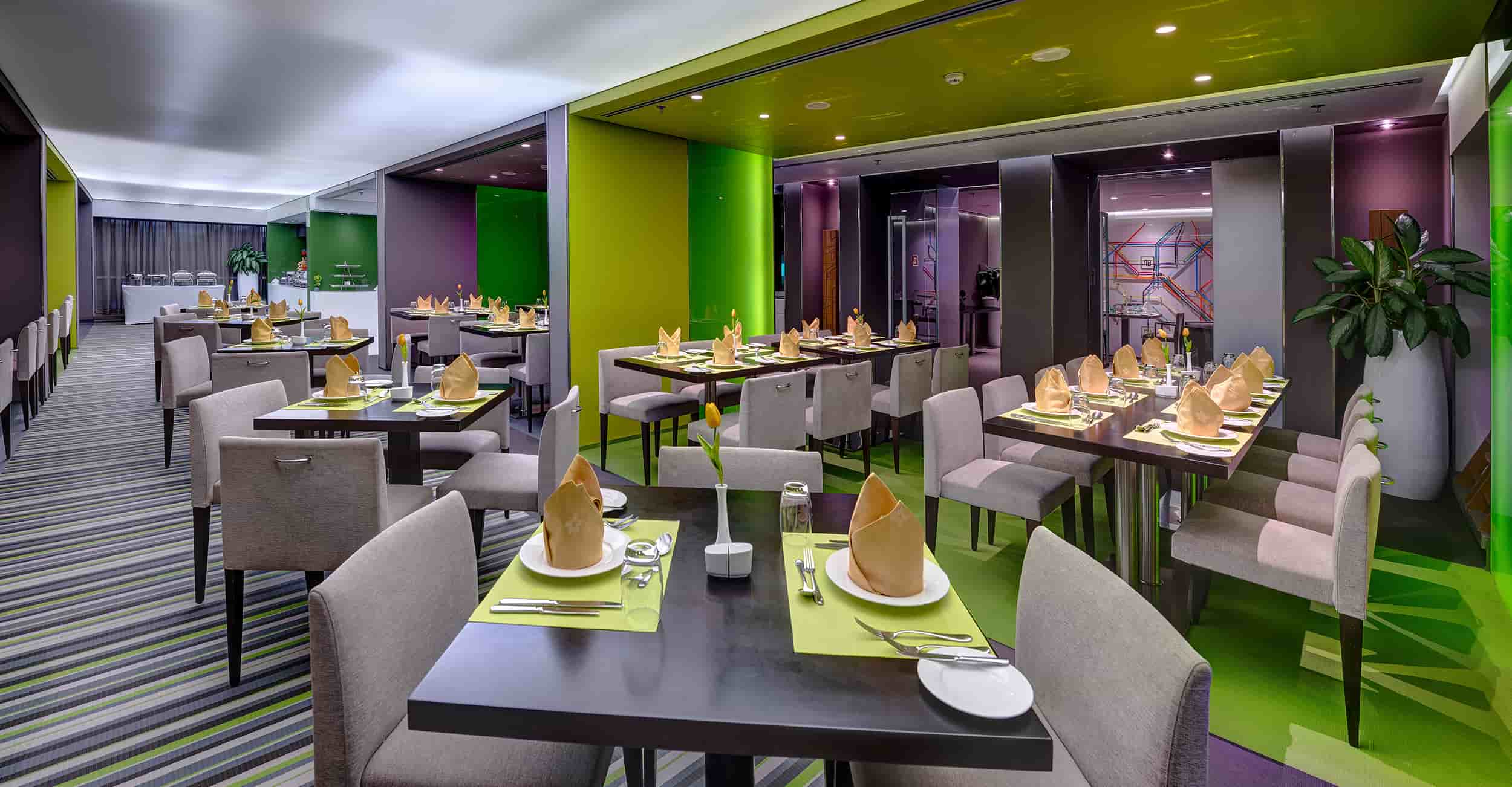 Hotel 72 Sharjah Waterfront-Restoran.jpg