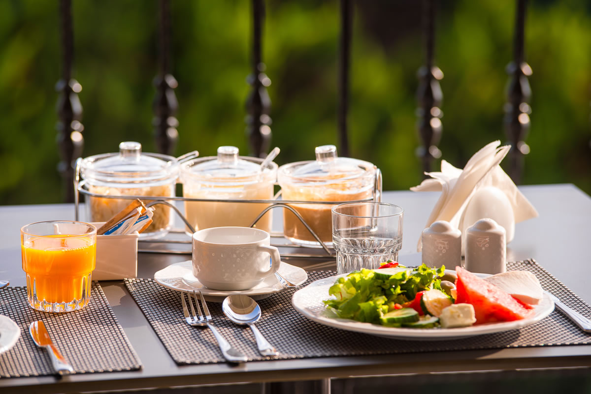 Hotel Neikos Mediterraneo breakfast.jpg