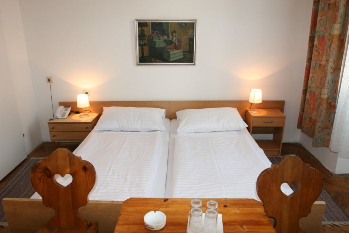 Terminus Vienna Hotel-Cetvorokrevetna soba.jpg