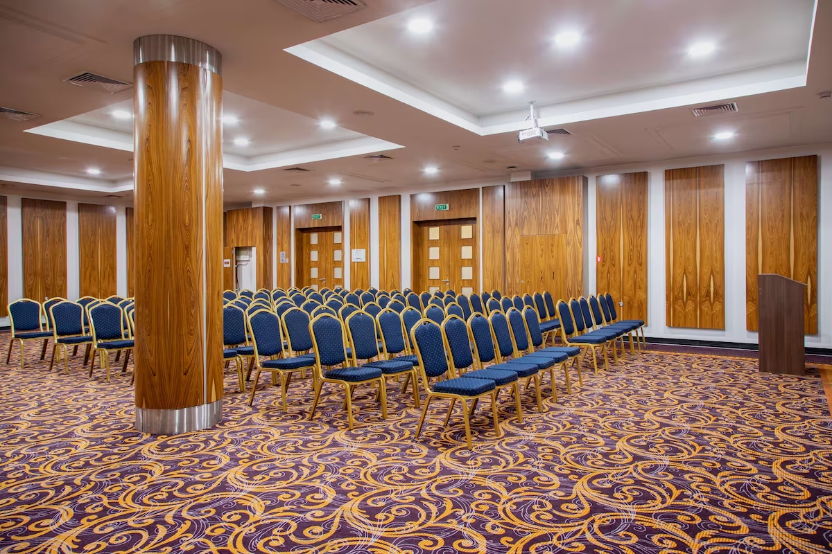 Hotel Metropolitan Sofia-Konferencijska sala.jpg