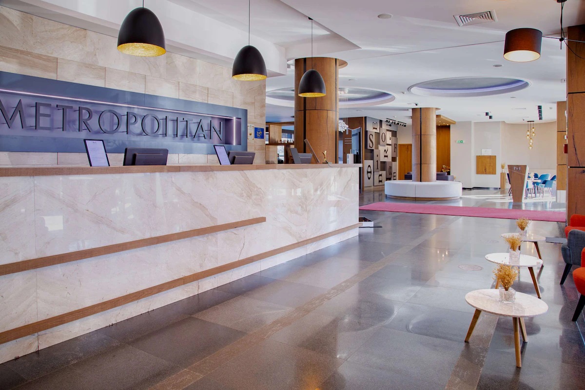 Hotel Metropolitan Sofia-Recepcija.jpg