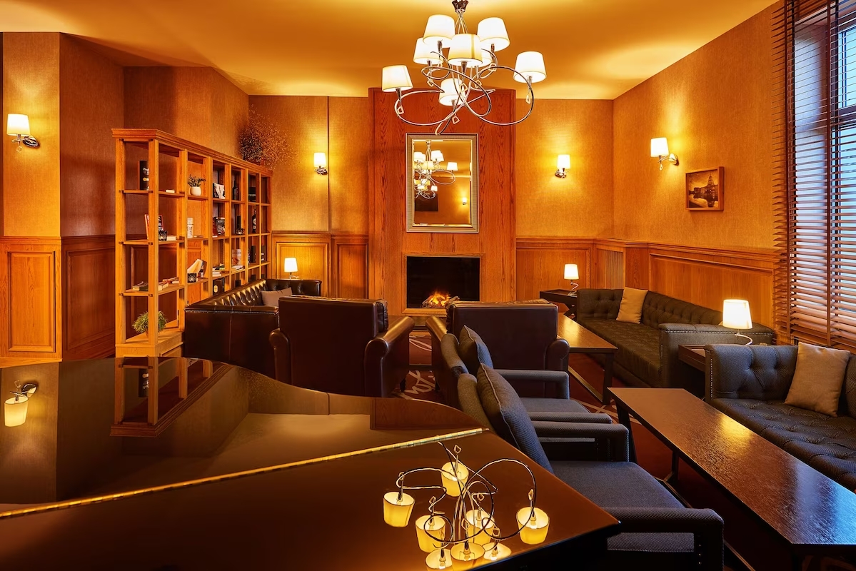Metropolitan Sofia Hotel-Bar.jpg